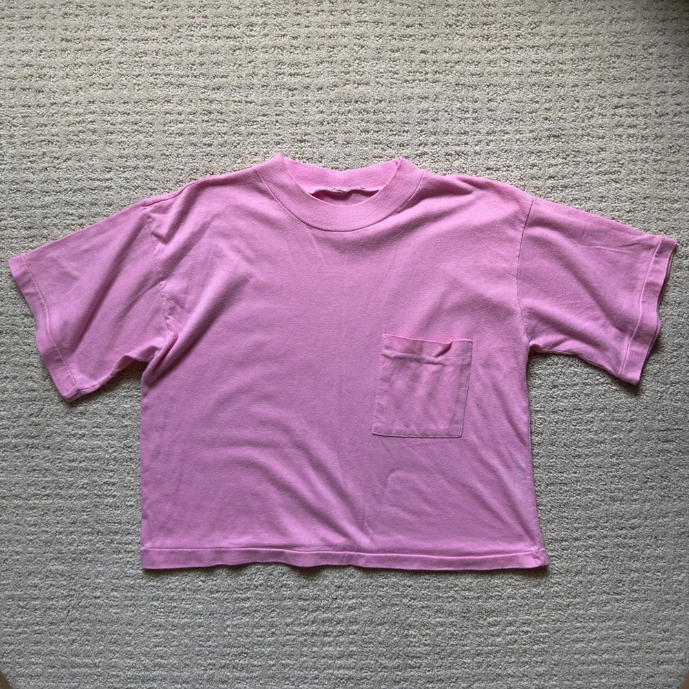 Vintage 90's Single Stitch Cropped Pink Pocket T-Shirt